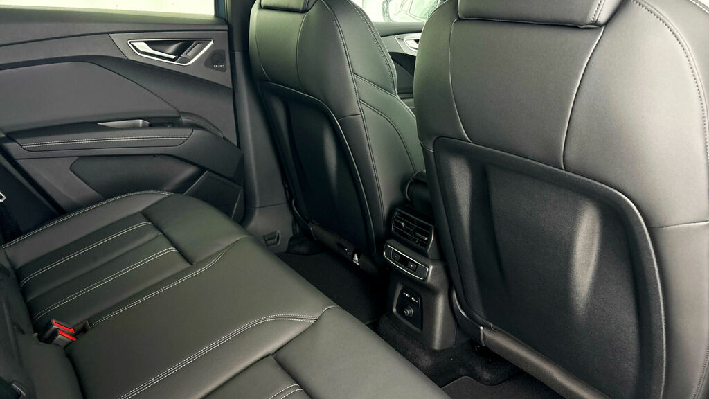 Audi Q4 E Tron 210Kw 45 82Kwh Sport Leather Grey #32