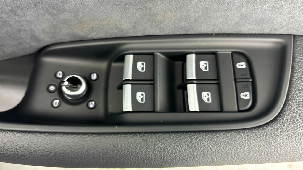 Audi Q7 3.0 Tdi V6 Black Edition Suv Tiptronic White #19