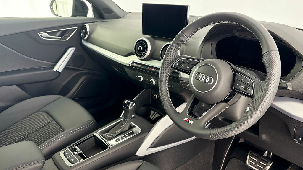 Audi Q2 Tfsi Cod 35 S Line S Tronic Euro 6 5-Door Black #6