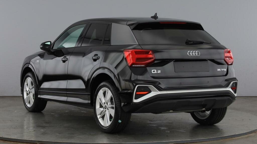 Audi Q2 S Line 35 Tfsi 150 Ps S Tronic Black #2