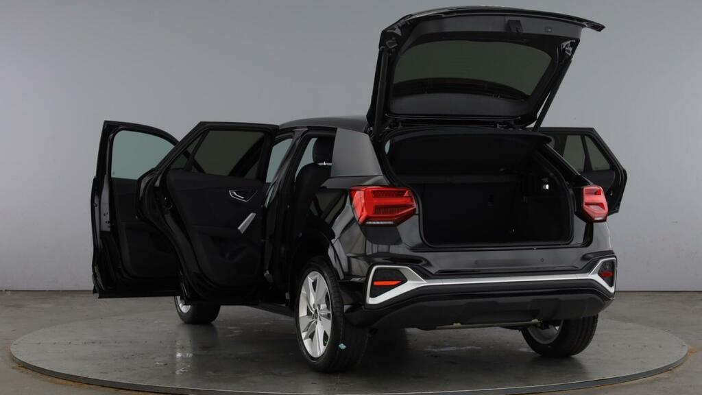 Audi Q2 S Line 35 Tfsi 150 Ps S Tronic Black #6