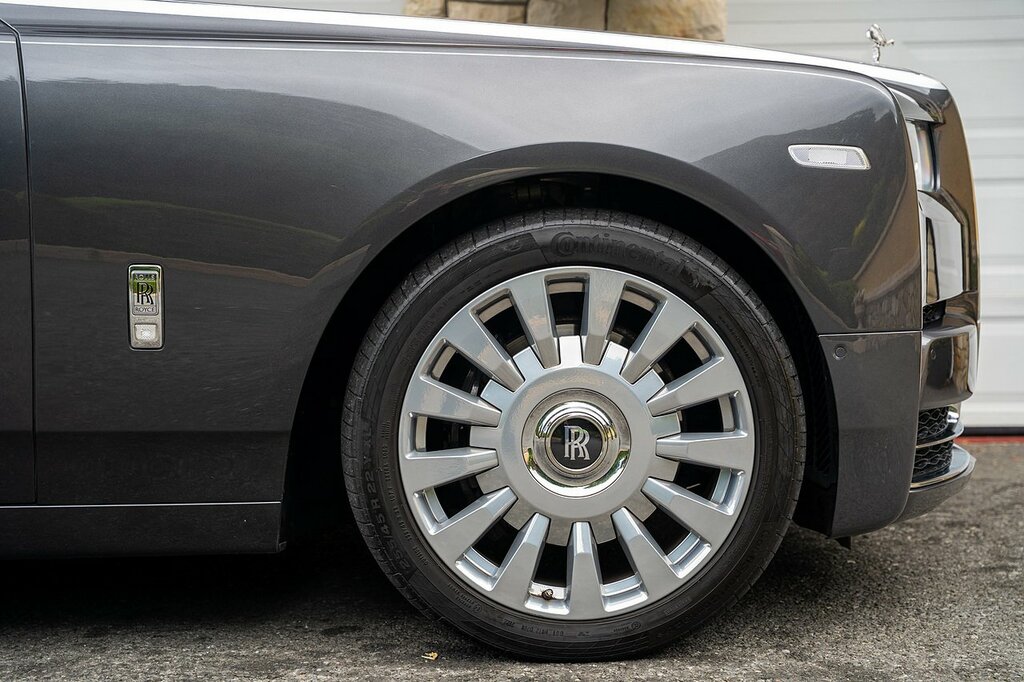 Rolls-Royce Phantom 6.7 V12 Saloon Euro 6 570 Ps Grey #5