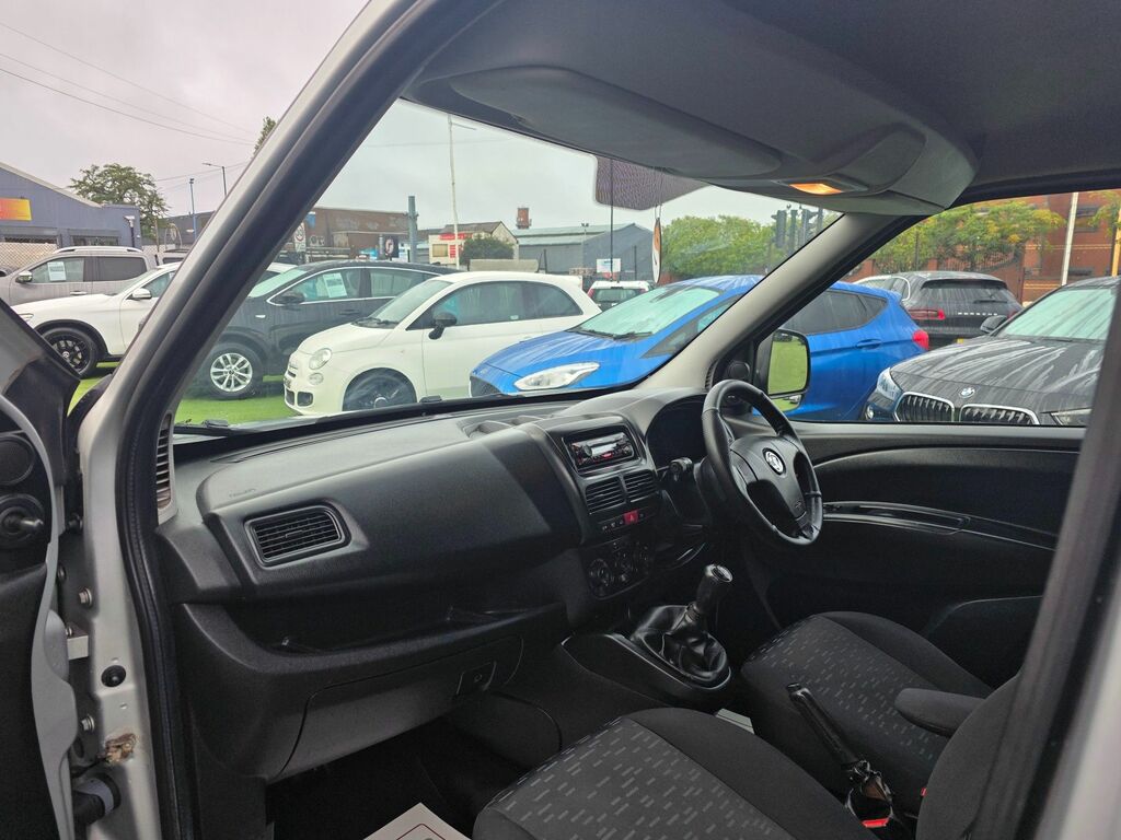 Vauxhall Combo 1.3 Cdti 2000 Ecoflex 16V Fwd L1 H1 Ss Silver #19