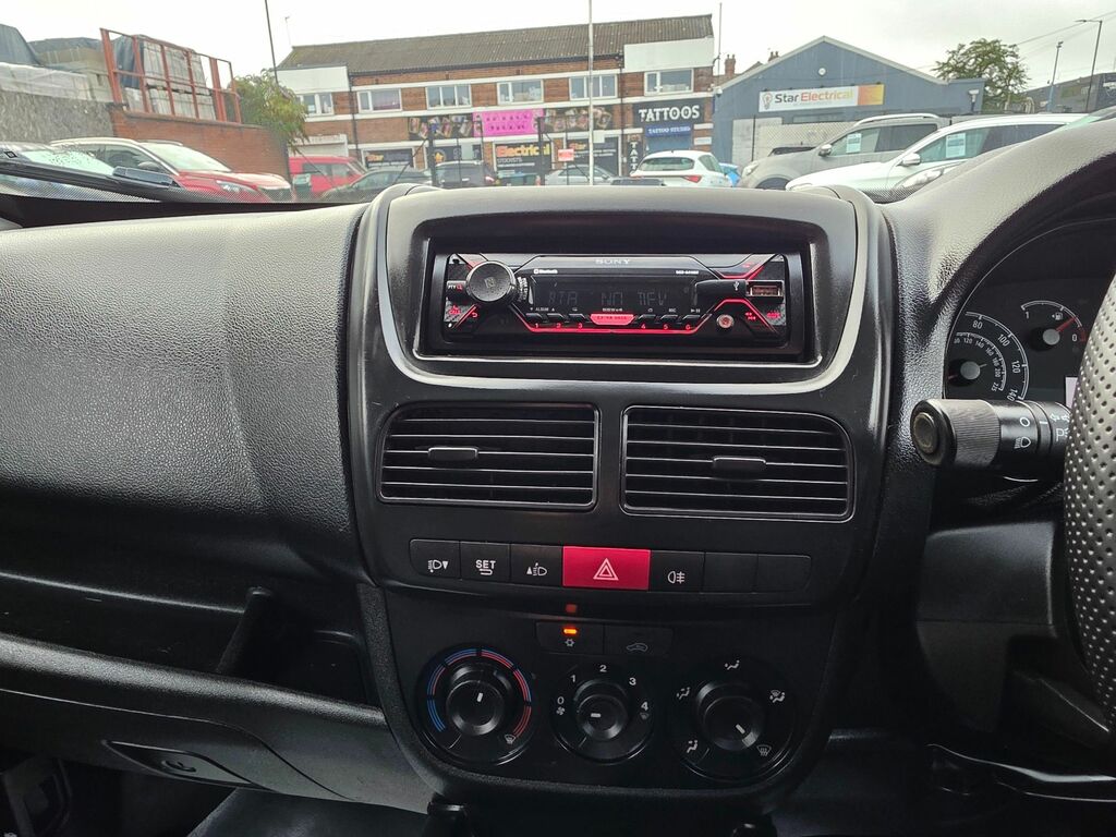 Vauxhall Combo 1.3 Cdti 2000 Ecoflex 16V Fwd L1 H1 Ss Silver #2