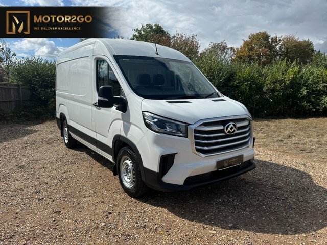 Maxus Deliver 9 Manual White