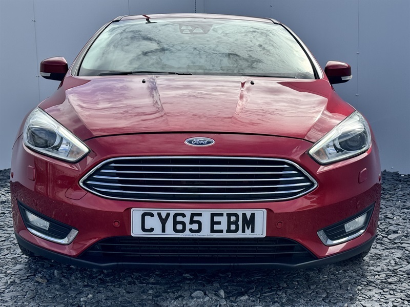 Ford Focus 2.0 Tdci Titanium X Hatchback Powershif Red #2