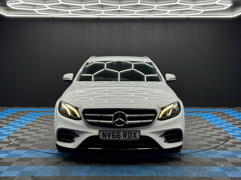 Mercedes-Benz E Class 2.0 E220d Amg Line G-tronic Euro 6 Ss White #2