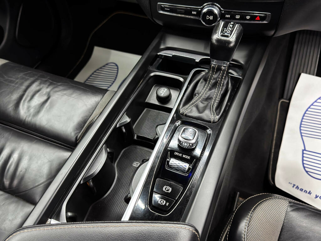 Volvo XC60 Inscription Grey #25