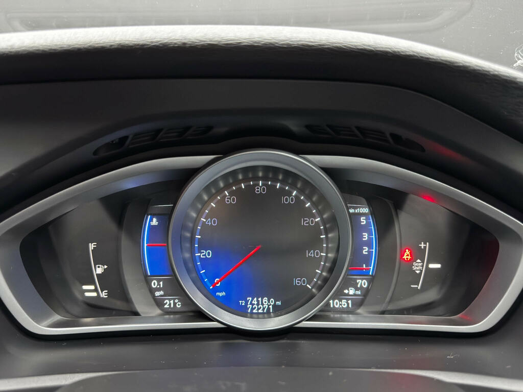 Volvo V40 2.0 D3 R-design Pro Euro 6 S S Silver #22