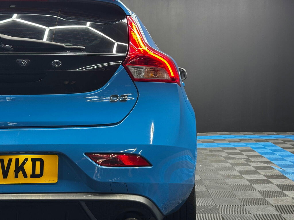 Volvo V40 2.0 D3 R-design Pro Euro 6 S S Silver #40