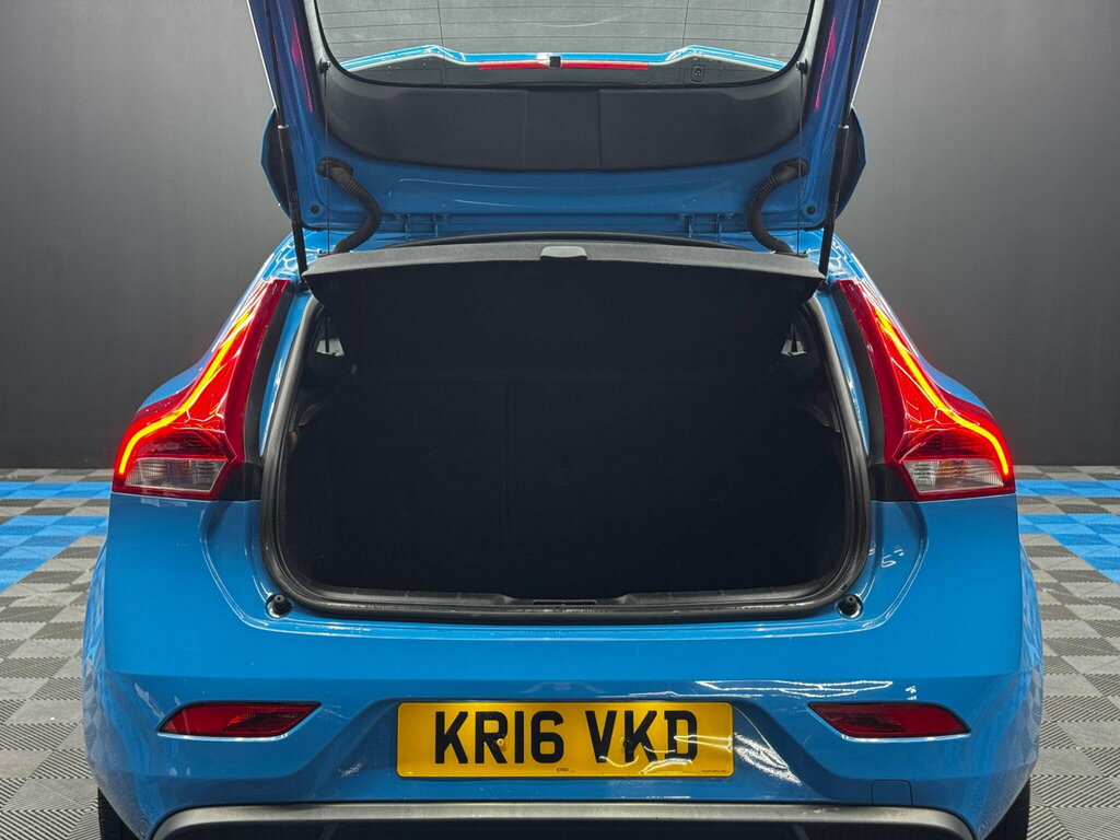 Volvo V40 2.0 D3 R-design Pro Euro 6 S S Silver #36