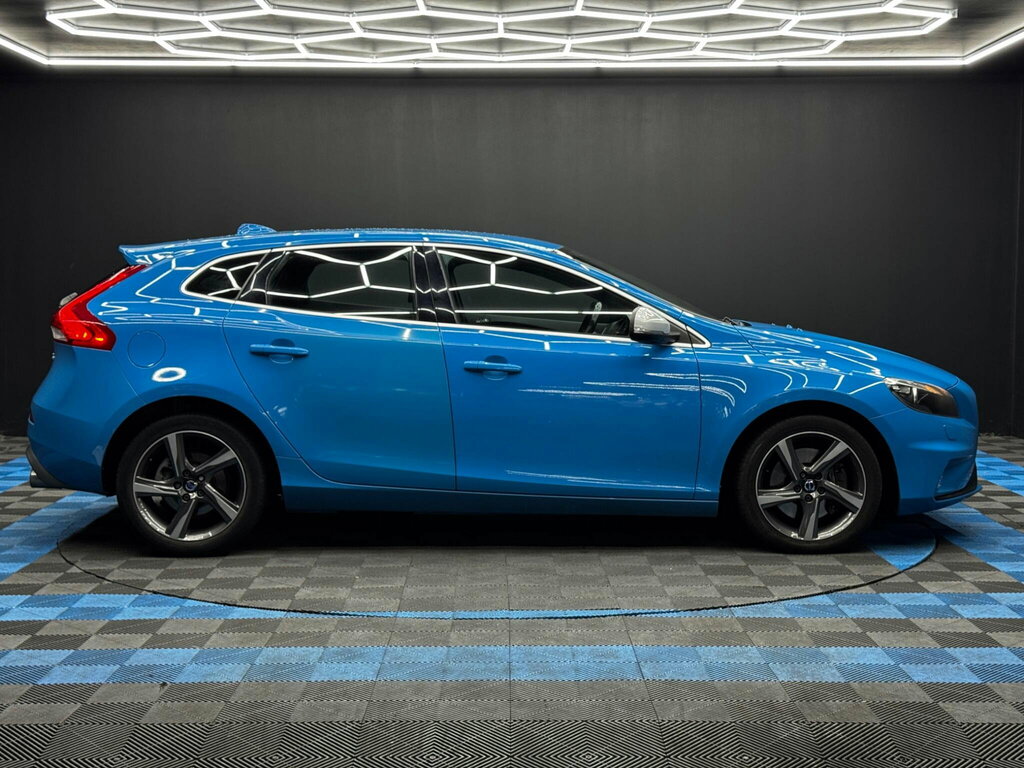 Volvo V40 2.0 D3 R-design Nav Euro 6 Ss Blue #4