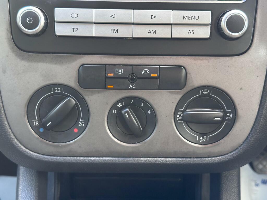 Volkswagen Golf Hatchback 2.0 Tdi Dpf Gt Dsg 200707 Black #19