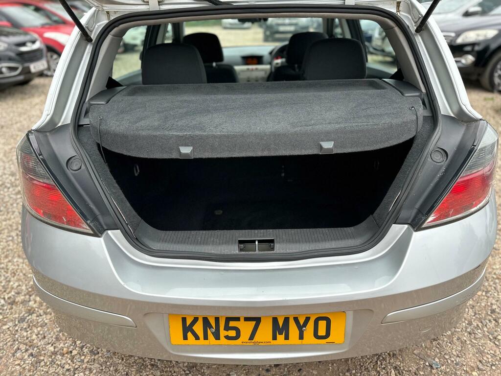Vauxhall Astra 1.8I 16V Life Hatchback 187 Black #8