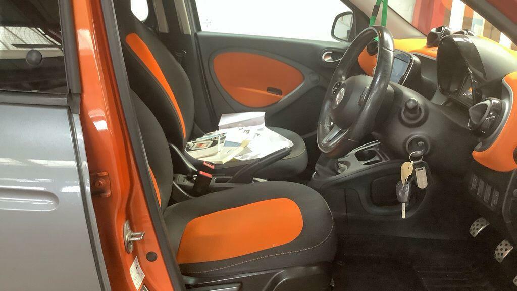 Smart Forfour 0.9T Prime 90 Ps One Local Owner From New Black #17
