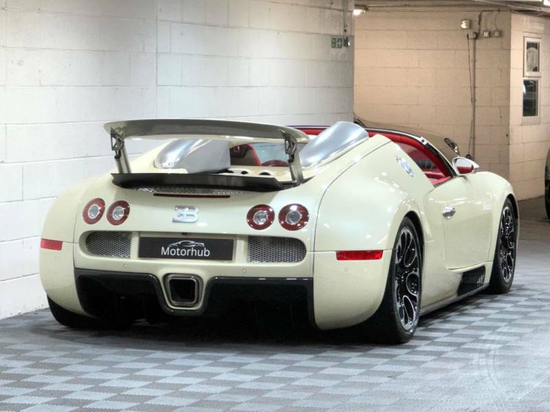 Bugatti Veyron - 2010 10 White #5