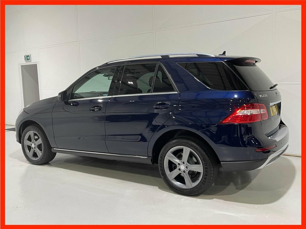 Mercedes-Benz M Class 2.1 Ml250 Bluetec Se Executive Suv G- Blue #5