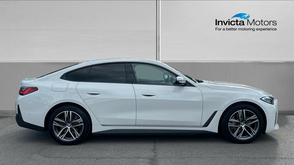 BMW i4 White White #2