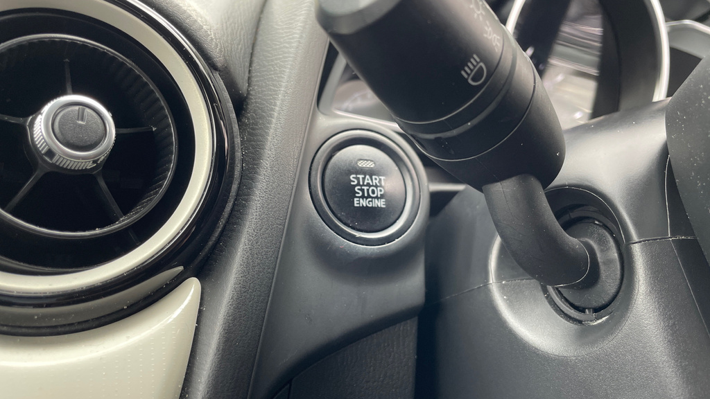 Mazda 2 1.5H Homura Cvt Euro 6 Ss White #23