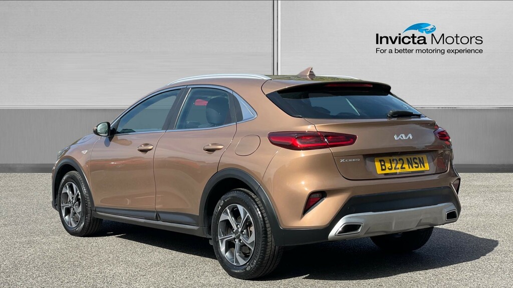 Kia Xceed Hatchback Brown #5