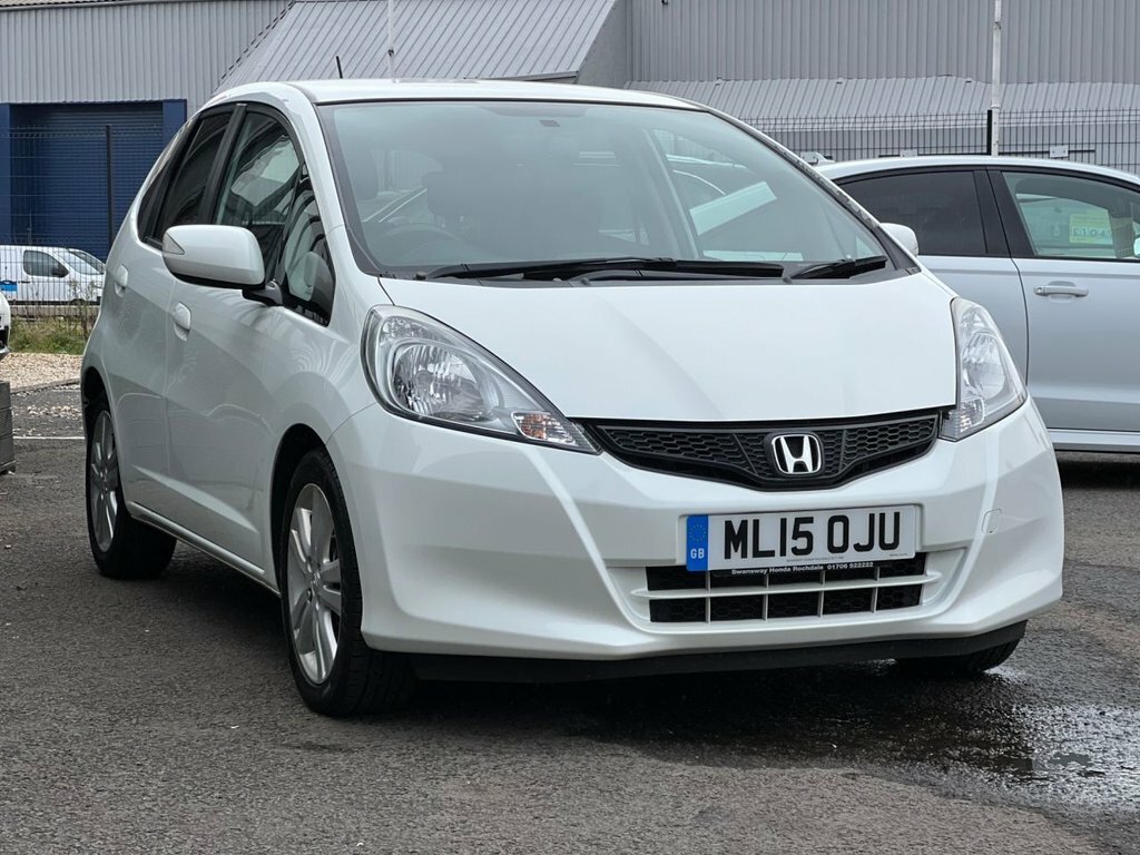 Honda Jazz 1.4L Es Plus White #3