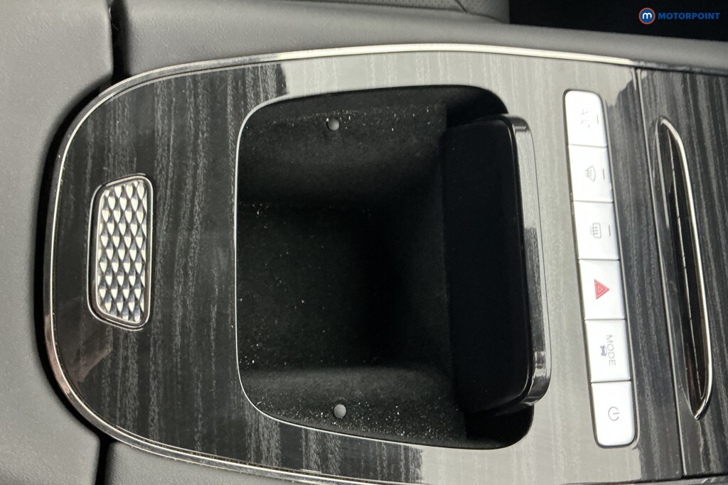 Omoda E5 5 150Kw Noble 61Kwh Estate Black #22