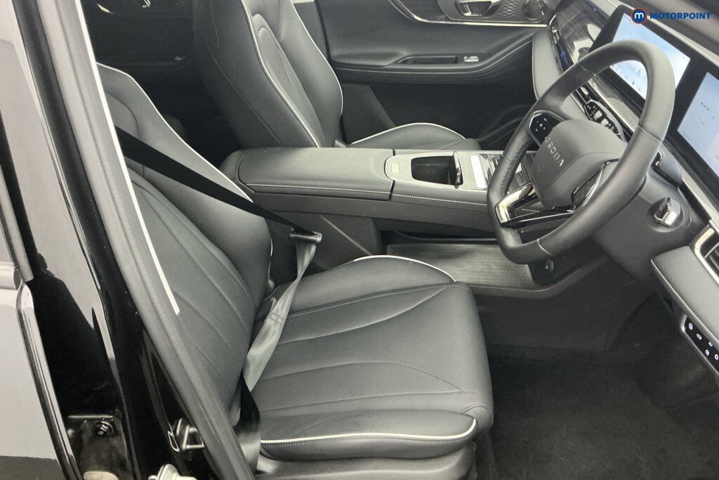 Omoda E5 5 150Kw Noble 61Kwh Estate Black #12