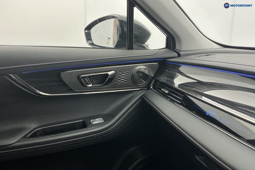 Omoda E5 5 150Kw Noble 61Kwh Estate Black #27