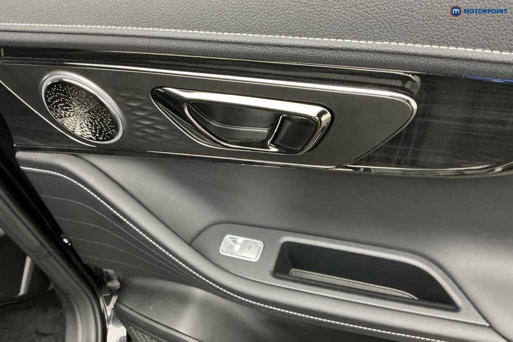 Omoda E5 5 150Kw Noble 61Kwh Estate Black #34