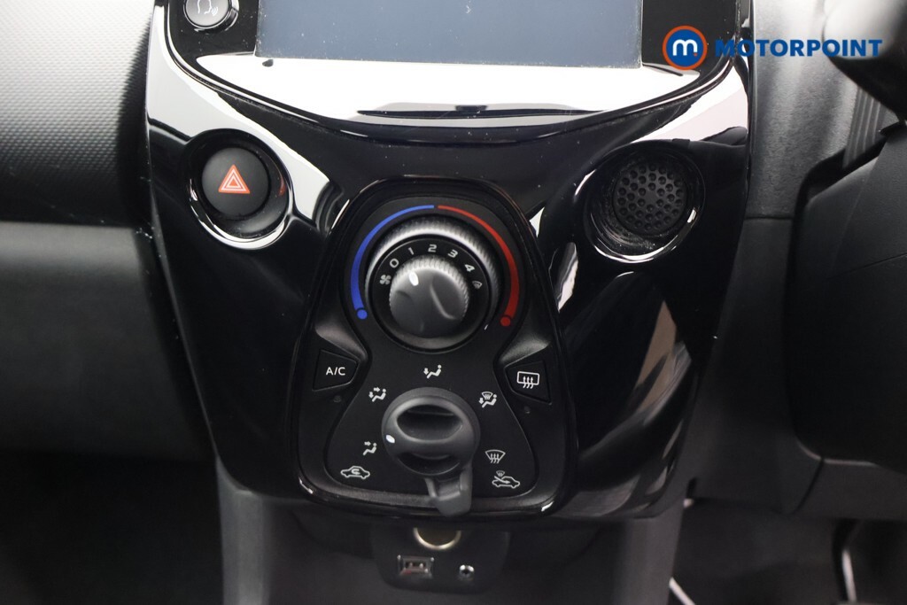 Citroen C1 1.0 Vti 72 Flair Black #15
