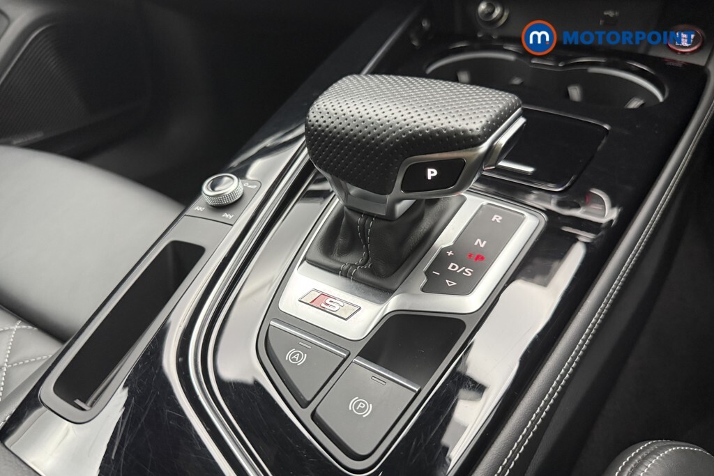 Audi A4 2.0 Tdi 40 Black Edition Saloon S Troni Black #25
