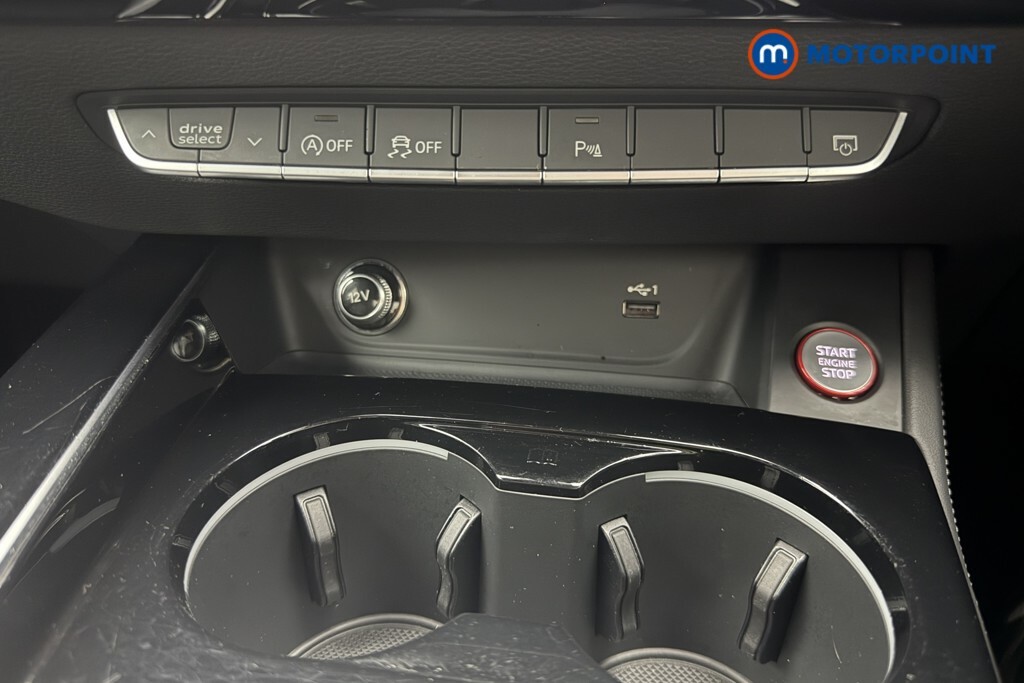 Audi A4 2.0 Tdi 40 Black Edition Saloon S Troni Black #23