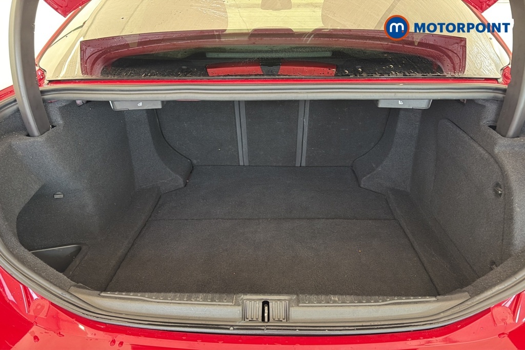 Alfa Romeo Giulia 2.0 Tb 280 Veloce White #31