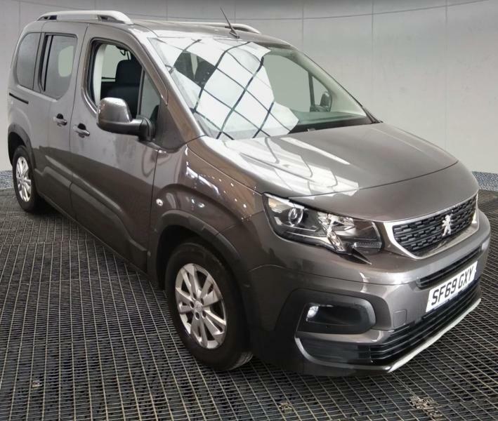 Peugeot Expert 1.5 Bluehdi 100 Allure Wheel Chair Access Grey