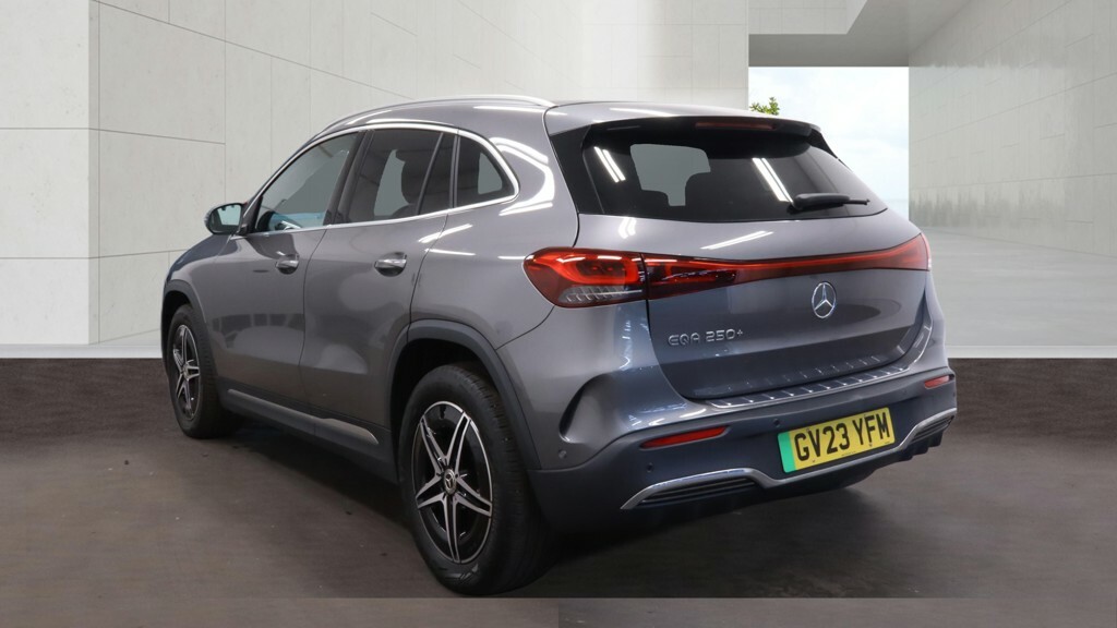 Mercedes-Benz EQA Eqa 250 140Kw Amg Line 70.5Kwh Grey #3