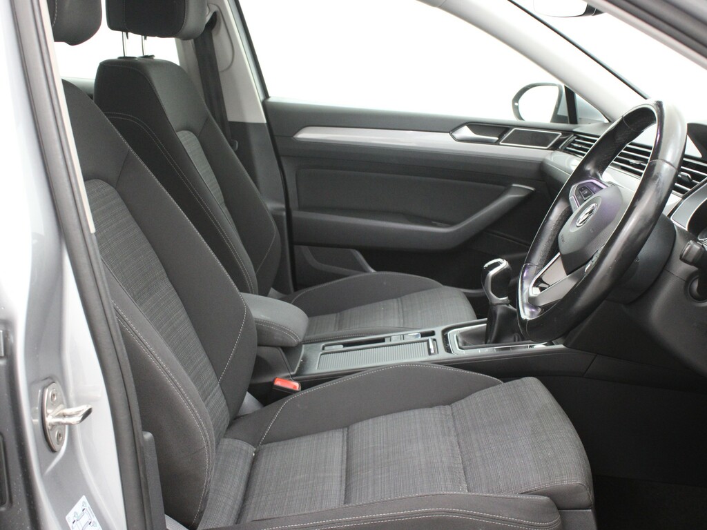Volkswagen Passat 2.0 Tdi Evo Scr Sel Dsg Grey #9