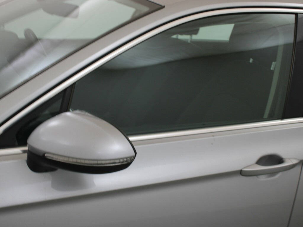 Volkswagen Passat 2.0 Tdi Evo Scr Sel Dsg Grey #25