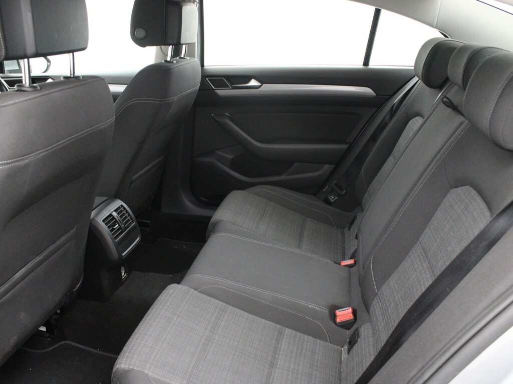 Volkswagen Passat 2.0 Tdi Evo Scr Sel Dsg Grey #11