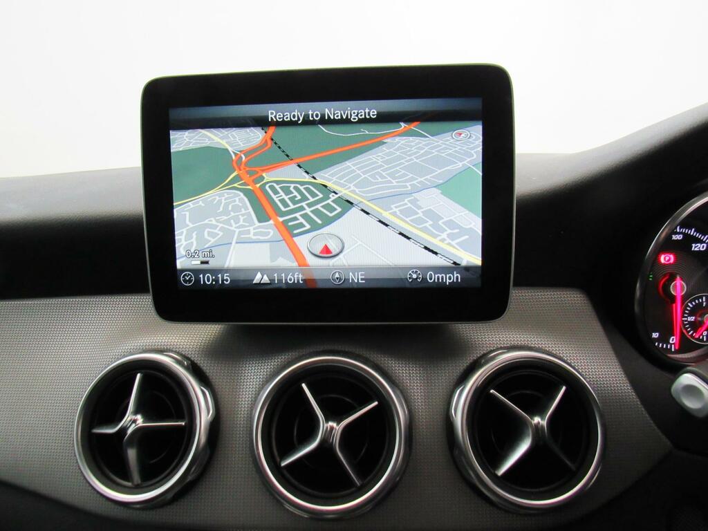 Mercedes-Benz GLA Class 2.1 Gla200d Se Executive Euro 6 Ss Black #17