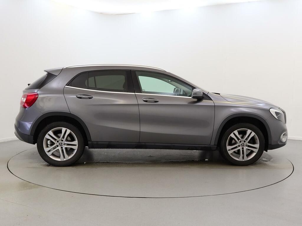 Mercedes-Benz GLA Class 2.1 Gla200d Se Executive Euro 6 Ss Black #8