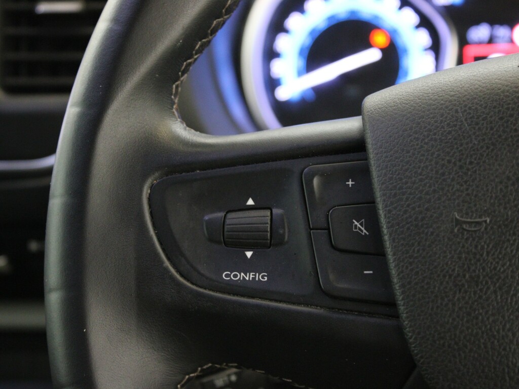 Vauxhall Vivaro 1.5 Turbo D 2700 Sportive Panel Van Man #18
