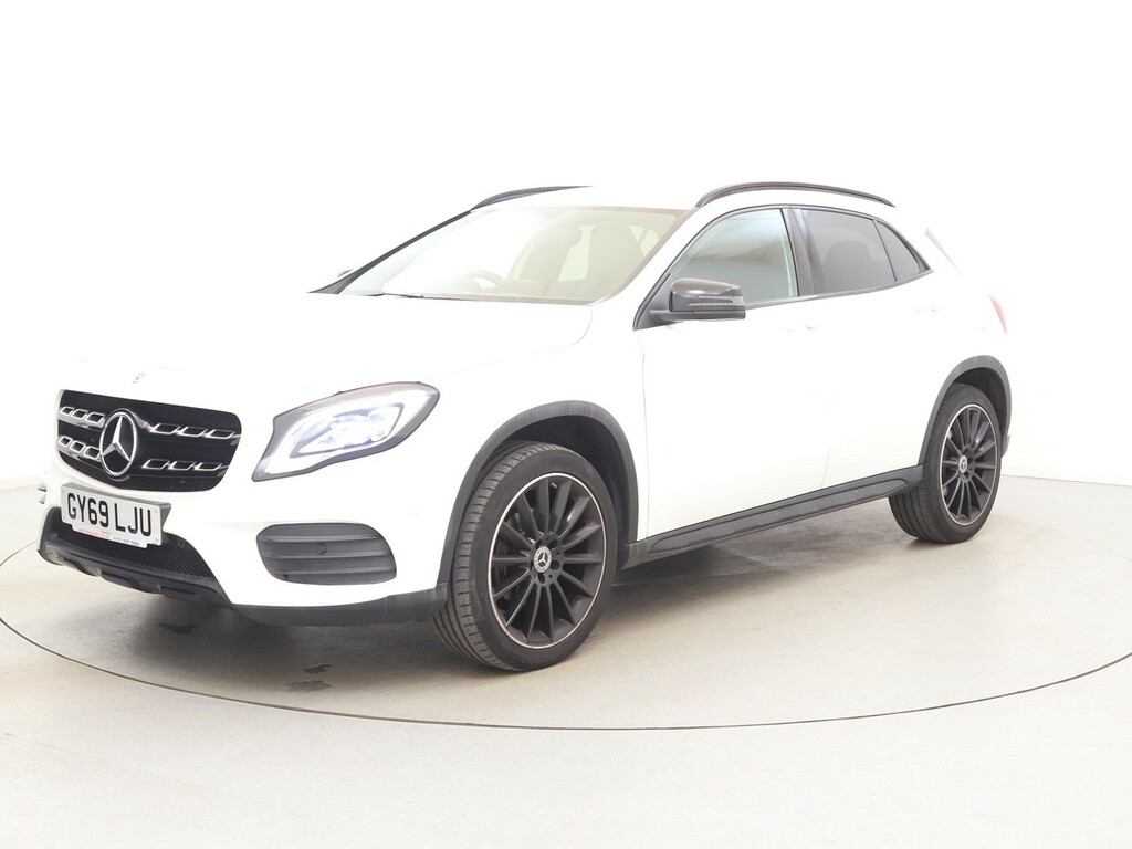 Mercedes-Benz GLA Class Gla 180 Amg Line Edition White #3