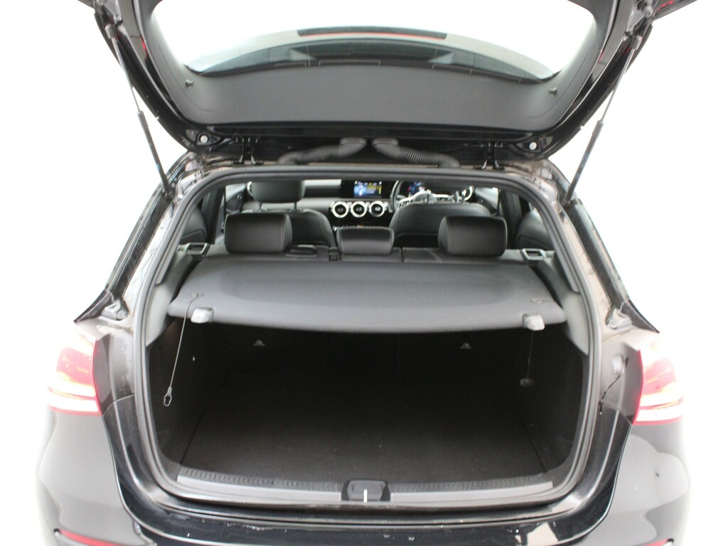 Mercedes-Benz A Class A180 Amg Line Executive Edition Blue #30