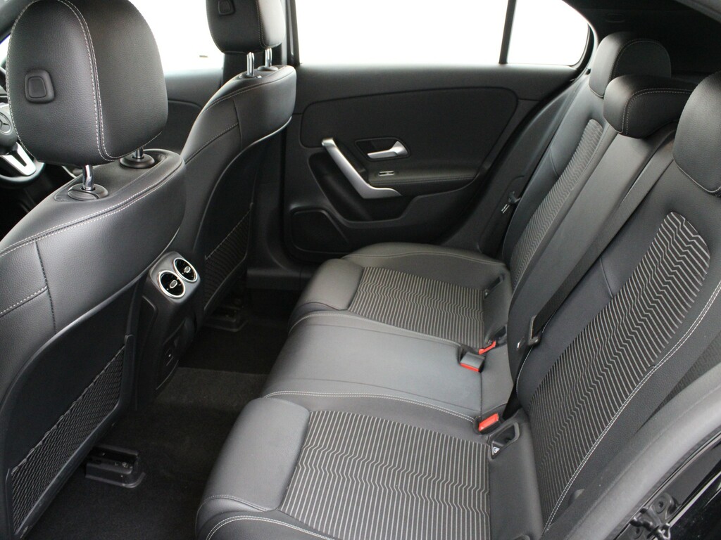 Mercedes-Benz A Class A180 Amg Line Executive Edition Blue #10