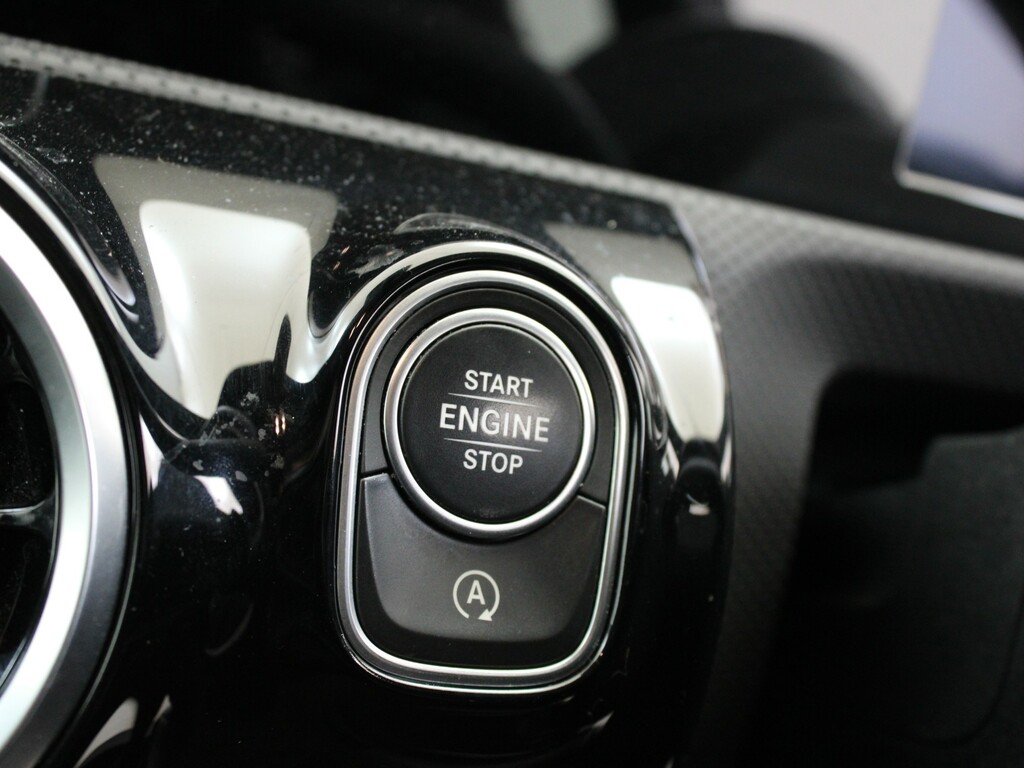 Mercedes-Benz A Class A180 Amg Line Executive Edition Blue #17