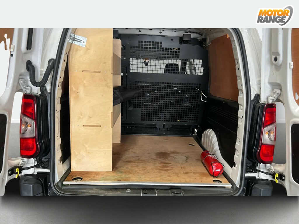 Vauxhall Combo 2300 1.5 Turbo D 100Ps H1 Dynamic Crew Van White #4