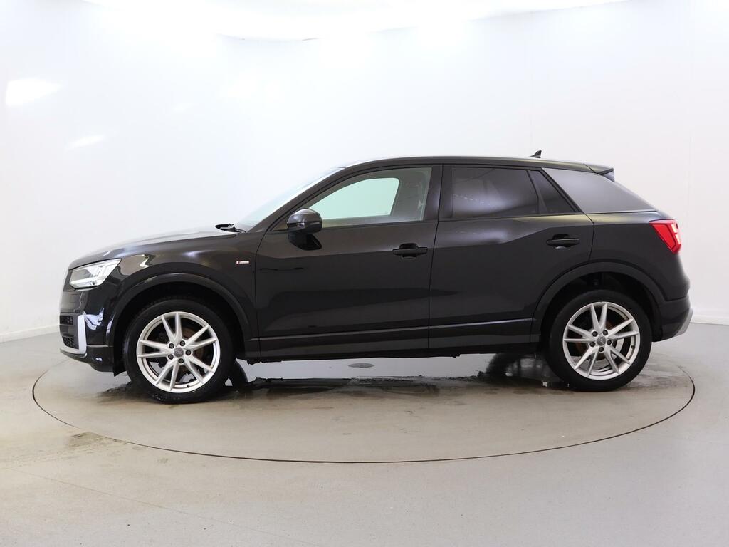 Audi Q2 35 Tfsi S Line S Tronic Black #4