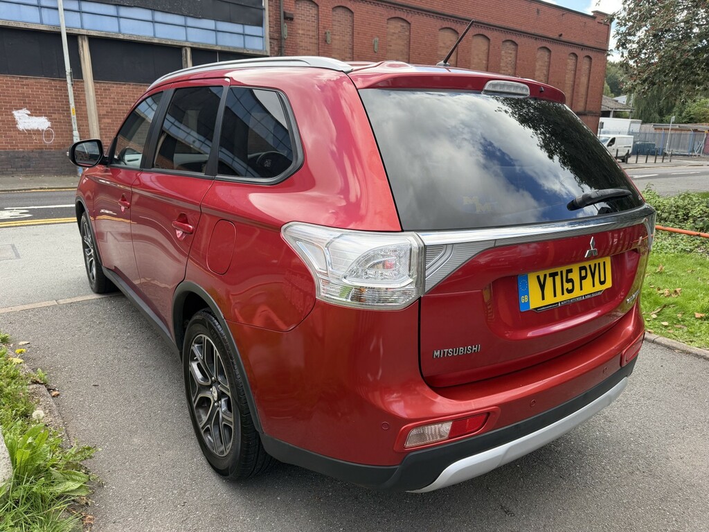 Mitsubishi Outlander 2.2 Di-d Gx3 Red #4