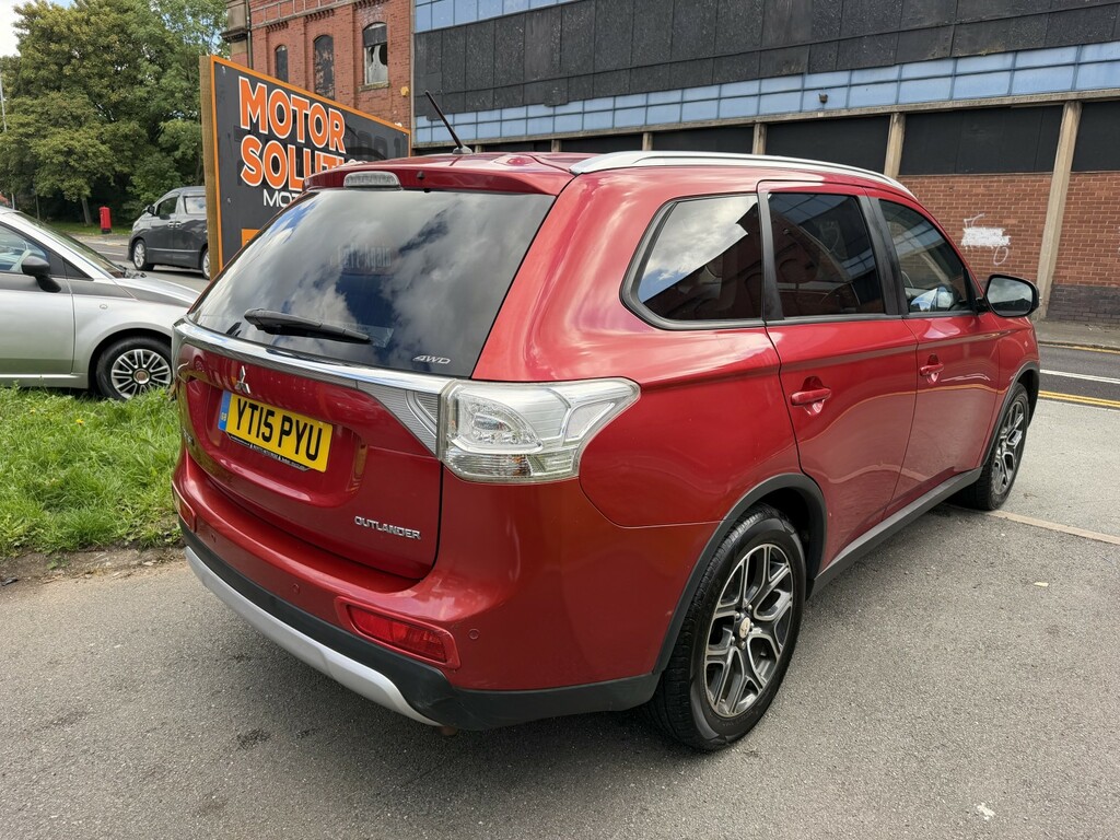 Mitsubishi Outlander 2.2 Di-d Gx3 Red #2