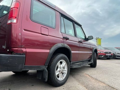 Land Rover Discovery 2.5 Discovery Td5 Red #3